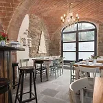 Couette-café Dormiveglia 4*