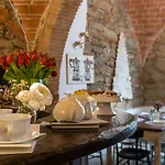 Dormiveglia 4* Monte San Savino